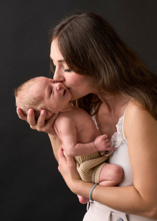Newborn Shooting mit Mama
